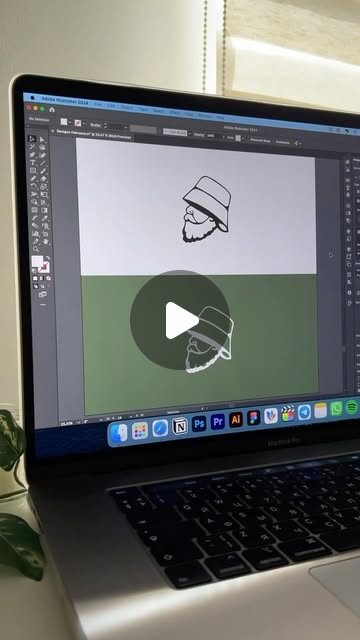 Don’t invert your logo like that 🫣⛔️