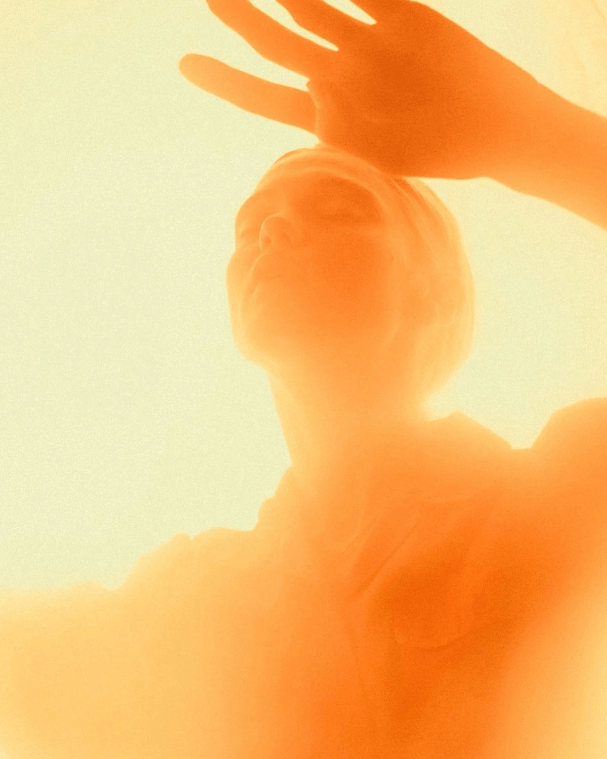 Basis editorial: orange portrait