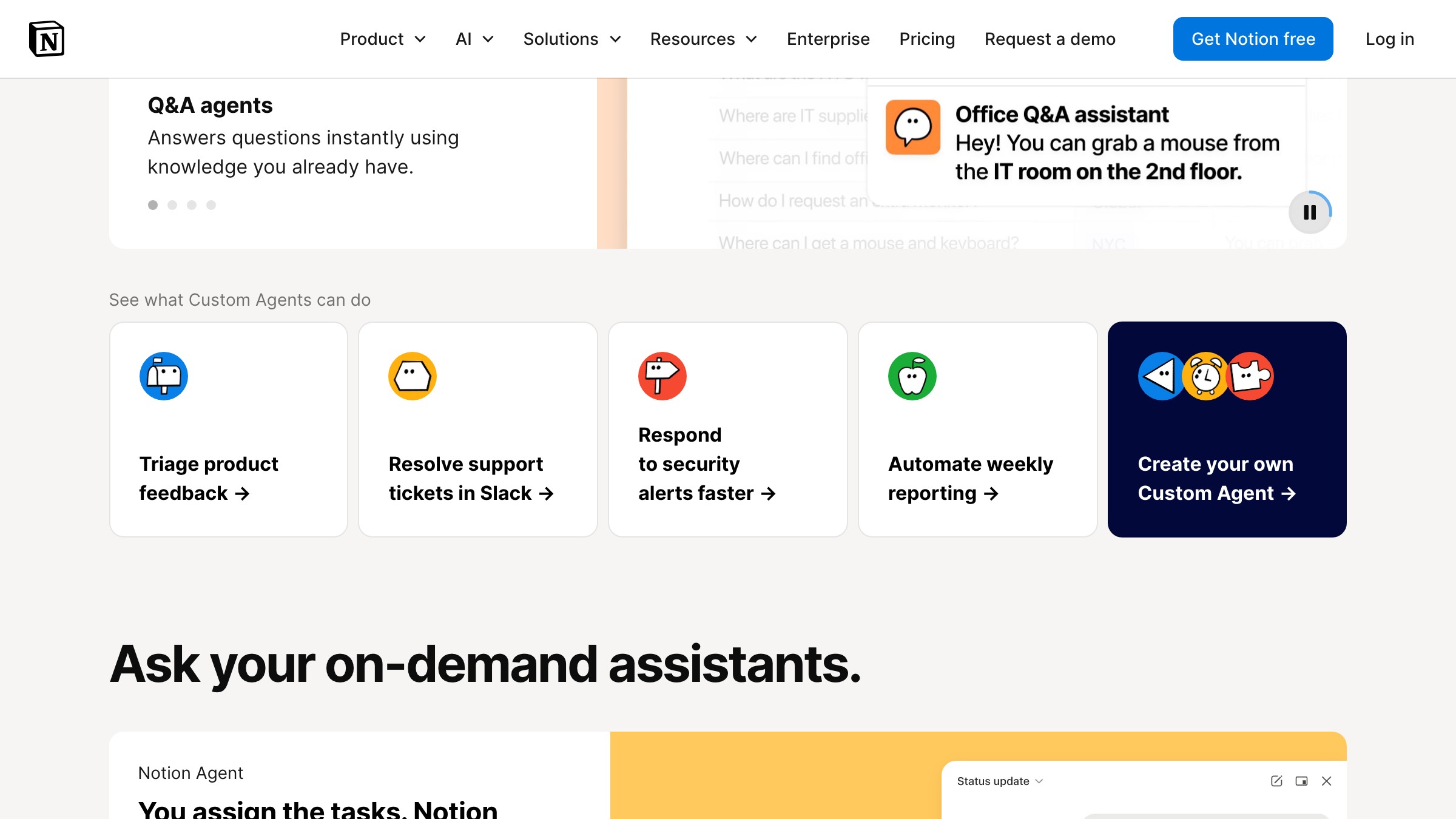 Notion 产品页面展示了一款深海军蓝色的主色调腕带、近乎纯白的黑色文字产品表面，以及下方看板中的语义状态颜色标签。
